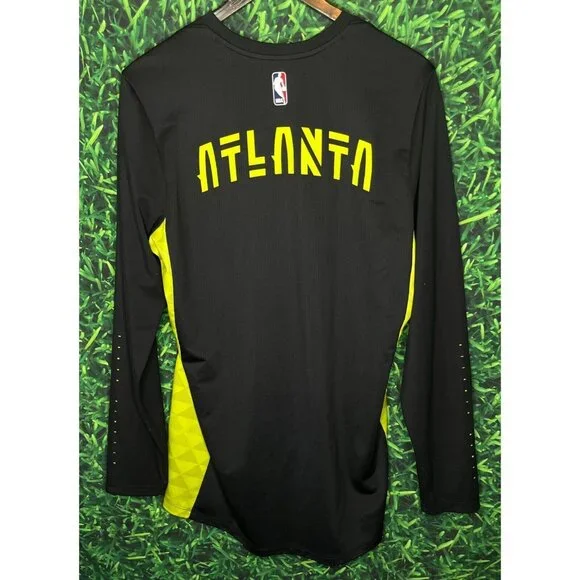 Atlanta Hawks NBA Basketball Nike Dri-Fit Black Men’s Large Long Sleeve Shirt - Picture 2 of 5